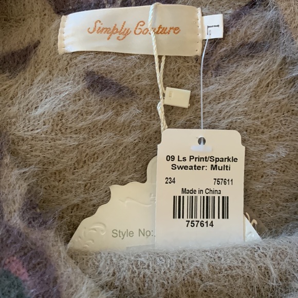 Simply Couture Long Sleeve Multi Color Print Sparkle Sweater Size L NWT - Picture 6 of 8